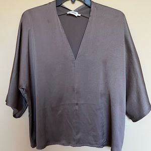 The Reset taupe v neck top size small
